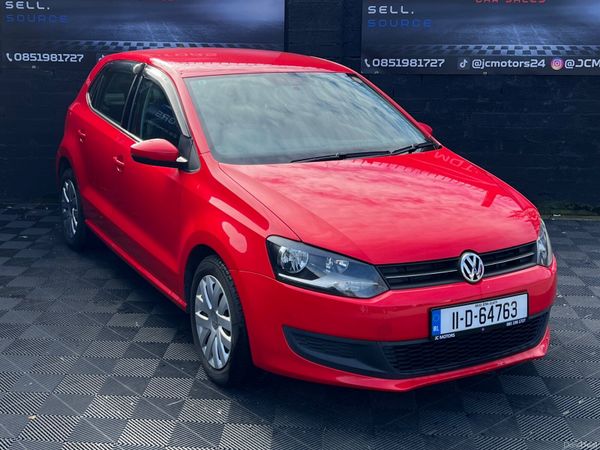 Volkswagen Polo Hatchback, Petrol, 2011, Red