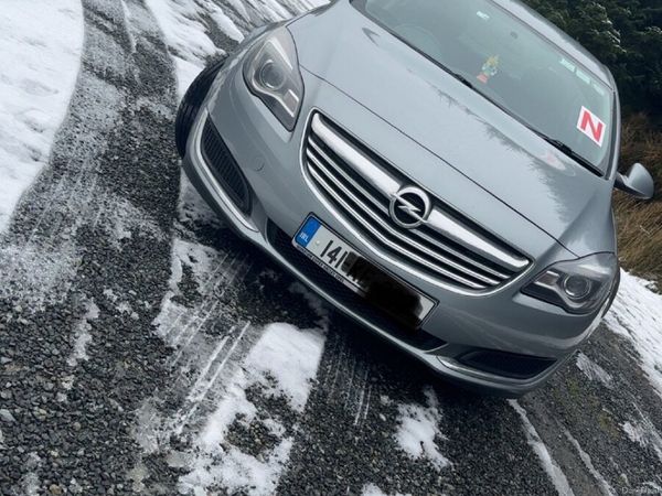 Opel Insignia Saloon, Diesel, 2014, Silver