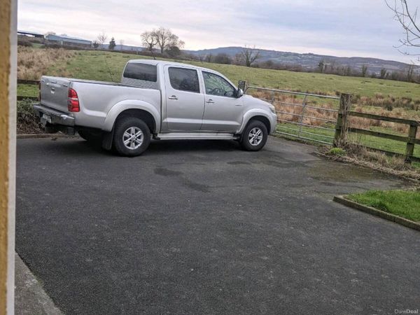 Toyota Hilux Crew Cab, Diesel, 2012, Silver