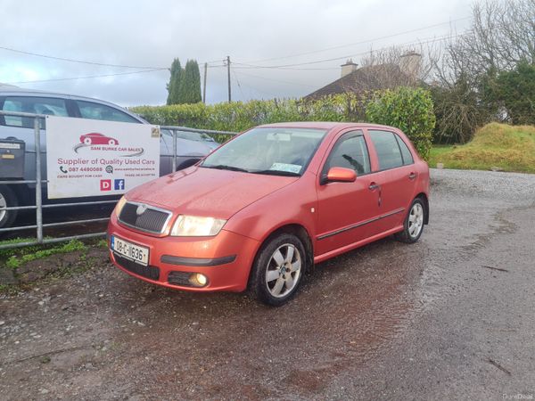 Skoda Fabia Hatchback, Petrol, 2008, Orange