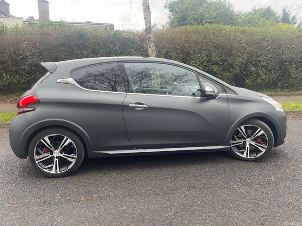 Peugeot 208 Hatchback, Petrol, 2018, Silver