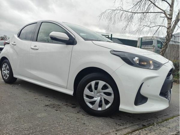 Toyota Yaris Hatchback, Petrol, 2020, White