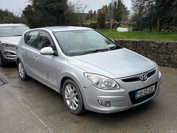 Hyundai i30 Hatchback, Diesel, 2010, Silver