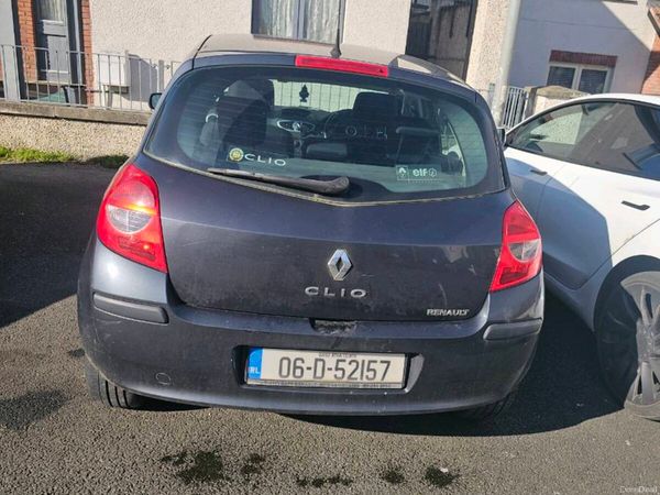 Renault Clio Hatchback, Petrol, 2006, Grey