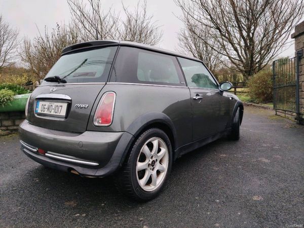 Mini Cooper Hatchback, Petrol, 2006, Grey