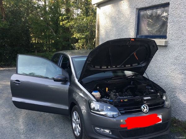 Volkswagen Polo Hatchback, Petrol, 2013, Grey