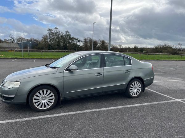 Volkswagen Passat Saloon, Diesel, 2008, Green