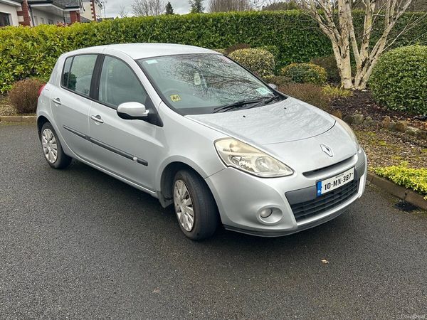 Renault Clio Hatchback, Ethanol Petrol, 2010, Silver
