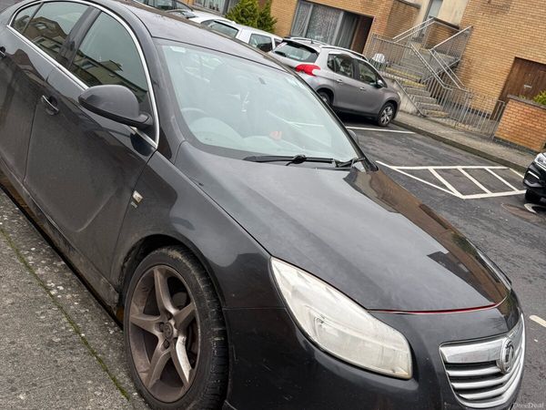 Vauxhall Insignia Hatchback, Diesel, 2012, Black