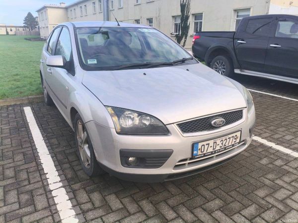 Ford Focus Hatchback, Petrol, 2007, Silver