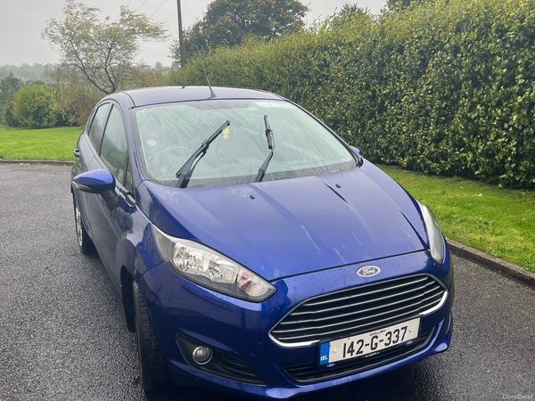 Ford Fiesta Hatchback, Petrol, 2014, Blue