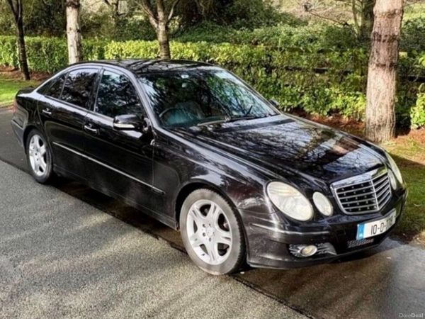 Mercedes-Benz E-Class Saloon, Diesel, 2010, Black
