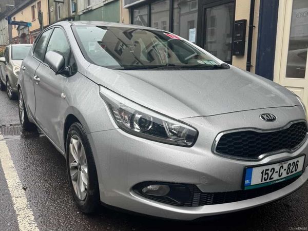 Kia Ceed Hatchback, Petrol, 2015, Silver