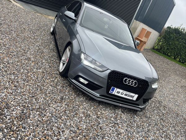 Audi A4 Saloon, Diesel, 2012, Grey