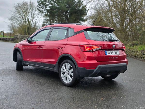 SEAT Arona SUV, Diesel, 2018, Red