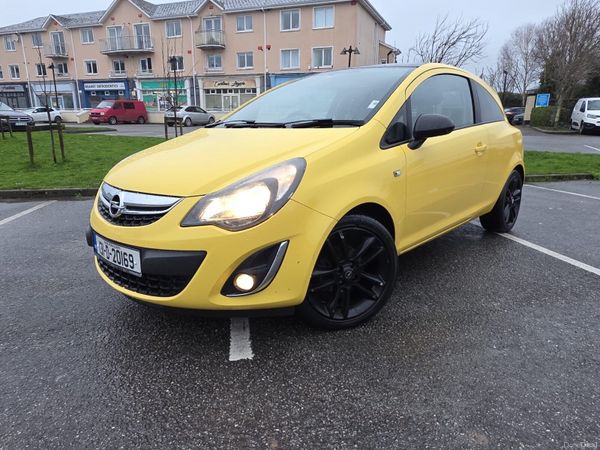Opel Corsa Hatchback, Petrol, 2013, Yellow
