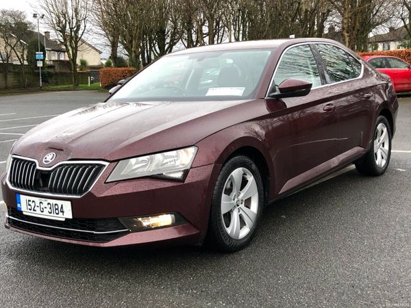Skoda Superb Hatchback, Diesel, 2015, Red