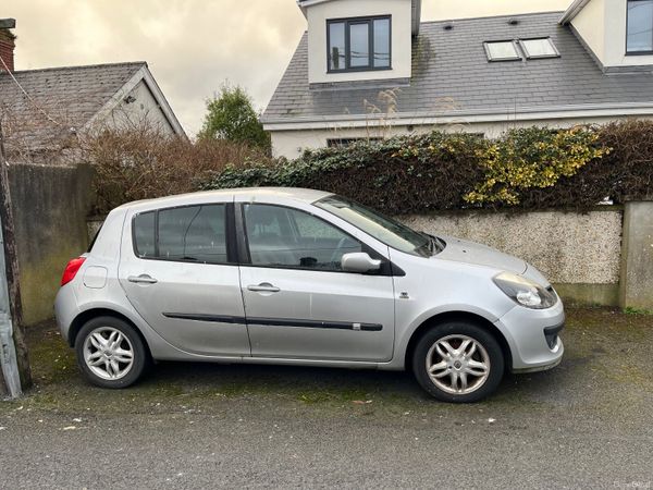 Renault Clio Hatchback, Petrol, 2007, Silver