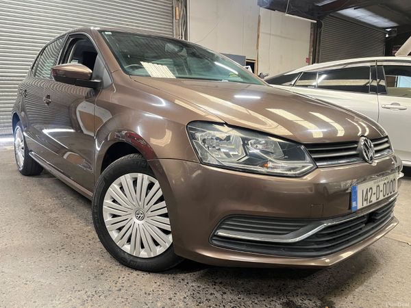 Volkswagen Polo Hatchback, Petrol, 2014, Brown