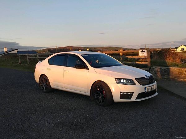 Skoda Octavia Saloon, Diesel, 2016, White
