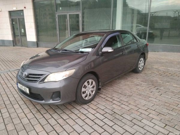 Toyota Corolla Saloon, Diesel, 2011, Grey