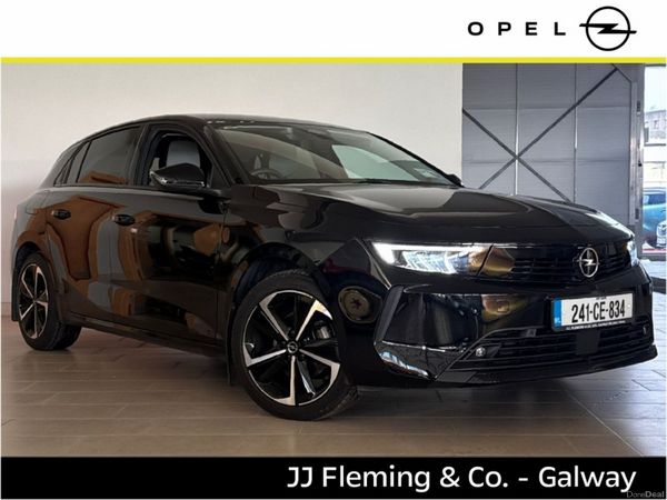 Opel Astra Hatchback, Petrol, 2024, Black