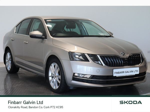 Skoda Octavia Saloon, Diesel, 2019, Grey
