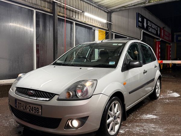 Ford Fiesta Hatchback, Petrol, 2007, Silver