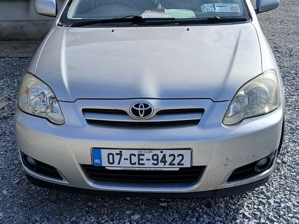 Toyota Corolla Hatchback, Petrol, 2007, Silver