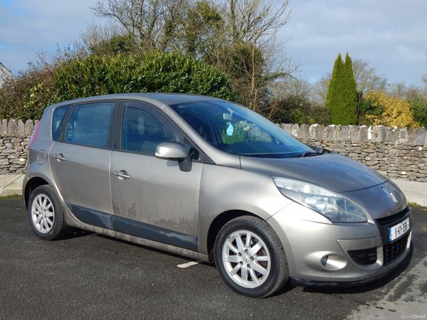Renault Scenic MPV, Diesel, 2011, Gold