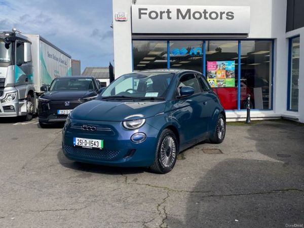 Fiat 500e Hatchback, Electric, 2025, Green