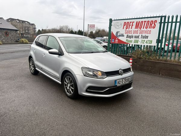 Volkswagen Polo Hatchback, Petrol, 2014, Silver