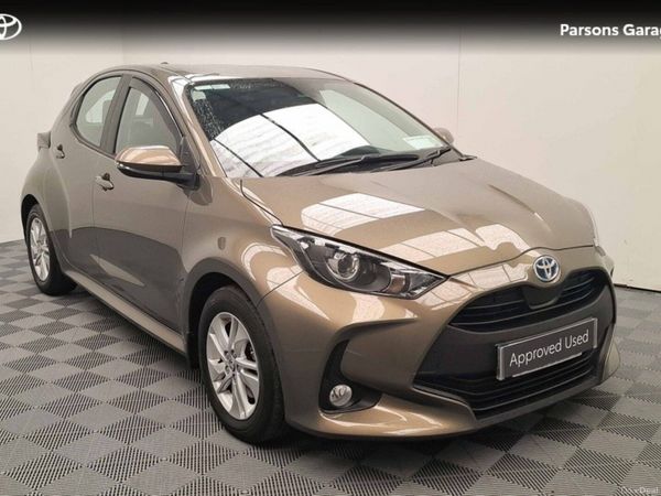 Toyota Yaris Hatchback, Petrol Hybrid, 2023, Bronze