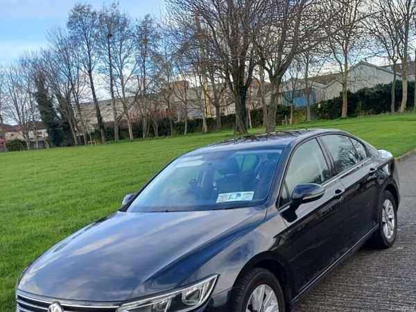 Volkswagen Passat Saloon, Diesel, 2017, Black