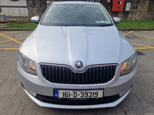 Skoda Octavia Saloon, Diesel, 2016, Silver