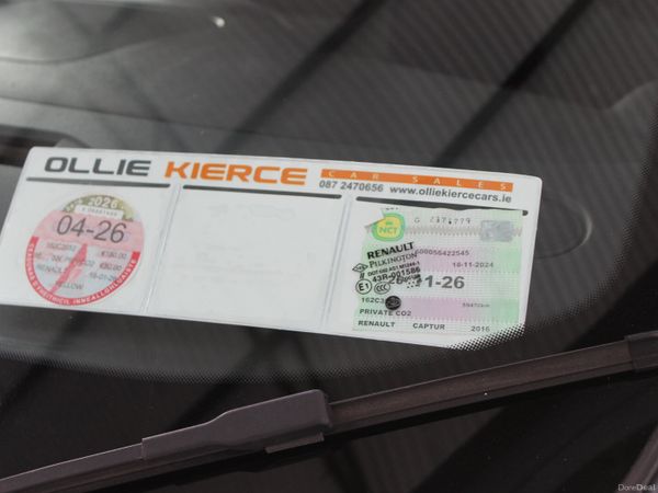 Renault Captur Hatchback, Diesel, 2016, Yellow