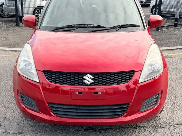Suzuki Swift Hatchback, Petrol, 2012, Red