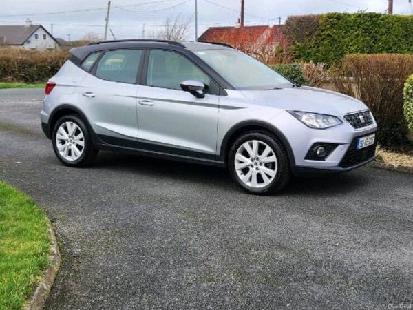 SEAT Arona SUV, Diesel, 2019, Silver