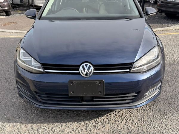 Volkswagen Golf Hatchback, Petrol, 2015, Blue