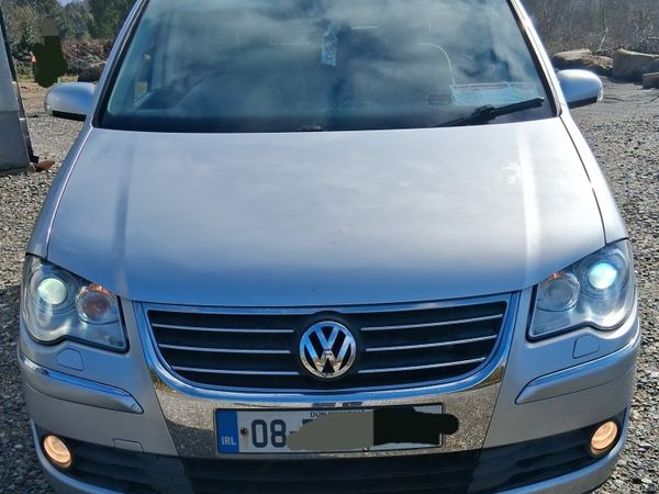Volkswagen Touran MPV, Diesel, 2008, Silver