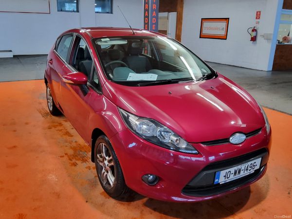 Ford Fiesta Hatchback, Petrol, 2010, Red