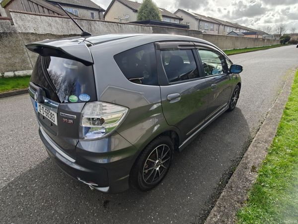 Honda Fit Hatchback, Petrol Hybrid, 2012, Grey
