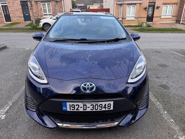 Toyota Aqua Hatchback, Petrol Hybrid, 2019, Navy