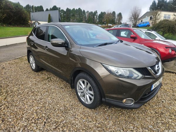 Nissan Qashqai MPV, Diesel, 2014, Brown