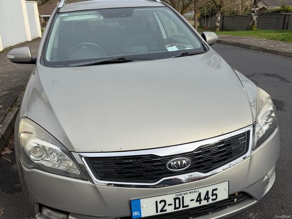 Kia Ceed MPV, Diesel, 2012, Silver