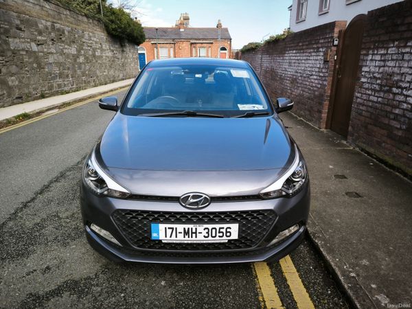 Hyundai i20 Hatchback, Petrol, 2017, Grey