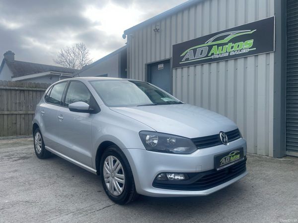 Volkswagen Polo Hatchback, Petrol, 2014, Silver
