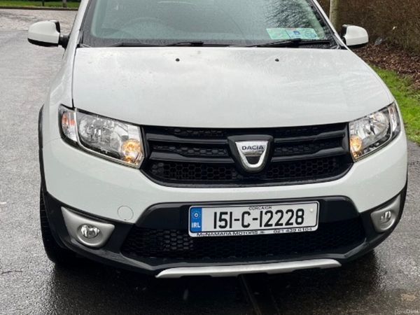 Dacia Sandero Stepway Hatchback, Diesel, 2015, White