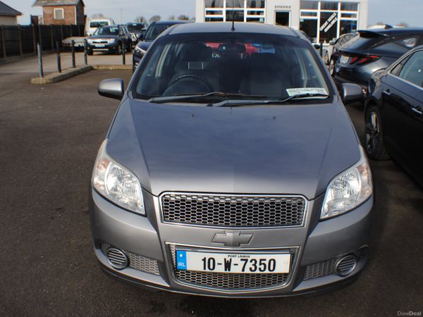 Chevrolet Aveo Hatchback, Petrol, 2010, Grey