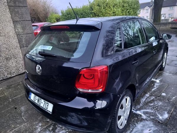 Volkswagen Polo Hatchback, Petrol, 2010, Black